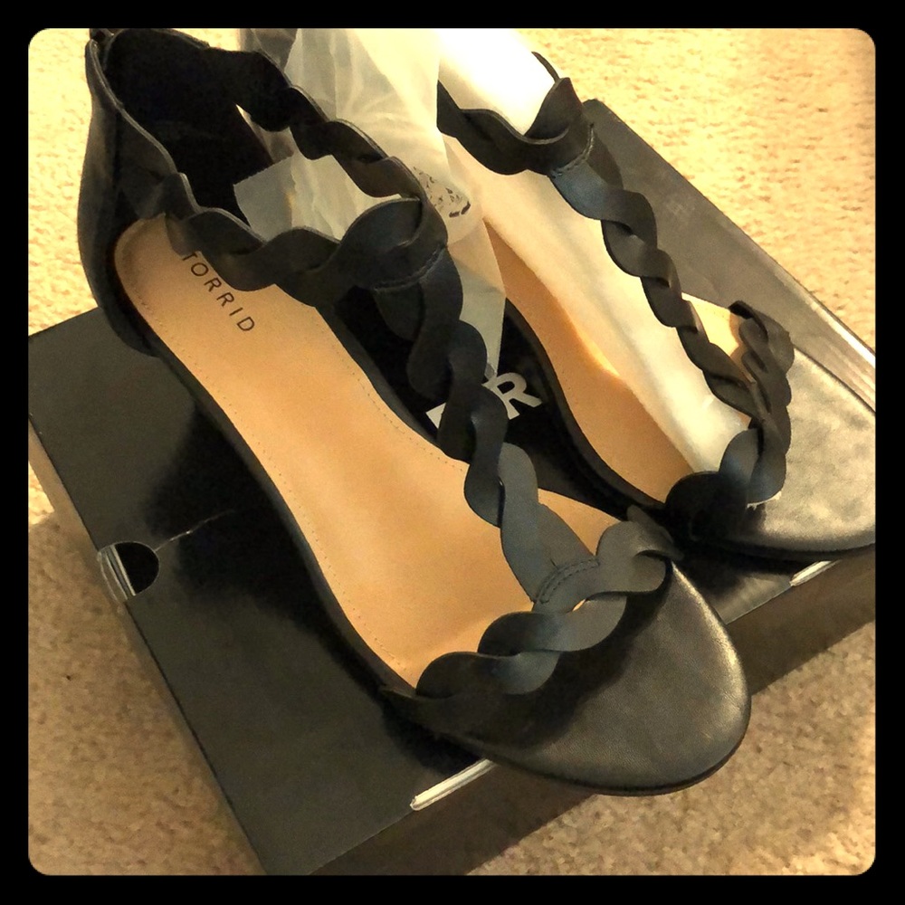 Torrid 11.5W Twisted Strappy Heel